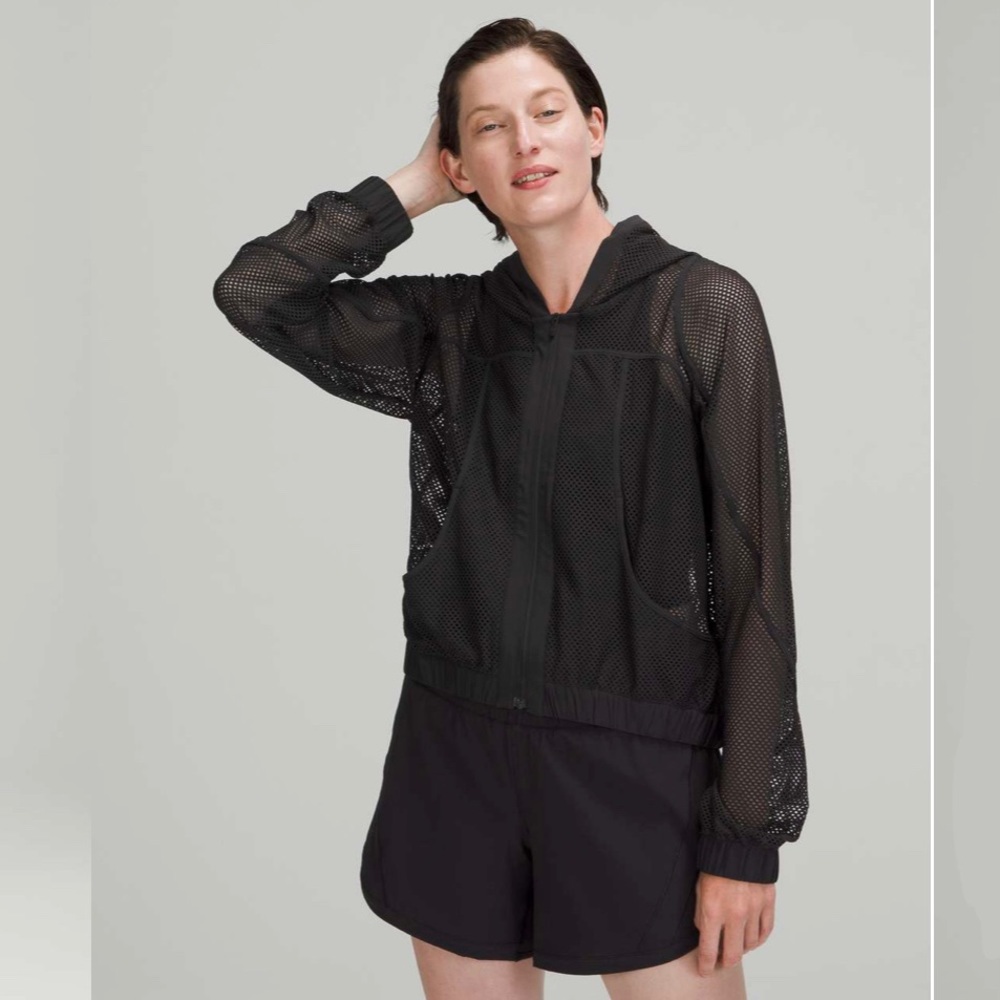Lululemon - Relaxed Fit Mesh Jacket in Black
